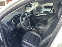 Ford/福特  Kuga Ford Kuga 2022年式EcoBoost 180 超質型 白色 | 新北市汽車商業同業公會｜TACA優良車商聯盟｜中古、二手車買車賣車公會認證保固
