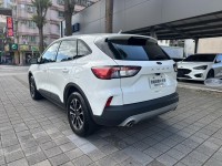 Ford/福特  Kuga Ford Kuga 2022年式EcoBoost 180 超質型 白色 | 新北市汽車商業同業公會｜TACA優良車商聯盟｜中古、二手車買車賣車公會認證保固
