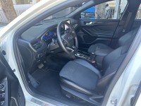Ford/福特  Focus Ford Focus 4D 2022年 ST-Line Lommel 白色 | 新北市汽車商業同業公會｜TACA優良車商聯盟｜中古、二手車買車賣車公會認證保固