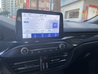 Ford/福特  Focus Ford Focus 4D 2022年 ST-Line Lommel 白色 | 新北市汽車商業同業公會｜TACA優良車商聯盟｜中古、二手車買車賣車公會認證保固