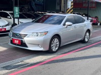 Lexus  ES ES300H豪華版 7萬換大電池 | 新北市汽車商業同業公會｜TACA優良車商聯盟｜中古、二手車買車賣車公會認證保固