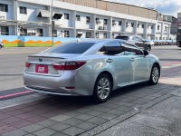 Lexus  ES ES300H豪華版 7萬換大電池 | 新北市汽車商業同業公會｜TACA優良車商聯盟｜中古、二手車買車賣車公會認證保固