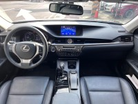 Lexus  ES ES300H豪華版 7萬換大電池 | 新北市汽車商業同業公會｜TACA優良車商聯盟｜中古、二手車買車賣車公會認證保固