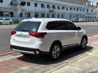 Mitsubishi  Outlander 定速/車道偏移 | 新北市汽車商業同業公會｜TACA優良車商聯盟｜中古、二手車買車賣車公會認證保固