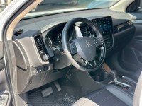 Mitsubishi  Outlander 定速/車道偏移 | 新北市汽車商業同業公會｜TACA優良車商聯盟｜中古、二手車買車賣車公會認證保固