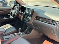Mitsubishi  Outlander 定速/車道偏移 | 新北市汽車商業同業公會｜TACA優良車商聯盟｜中古、二手車買車賣車公會認證保固