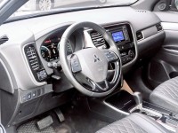 Mitsubishi  Outlander 安全型、主動跟車 | 新北市汽車商業同業公會｜TACA優良車商聯盟｜中古、二手車買車賣車公會認證保固