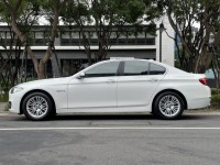 BMW/ 寶馬  5 SERIES  520i 實價刊登★總代理520i小改款 鏈條已換 原版件 免鑰 天窗 記憶電動椅 電尾門 | 新北市汽車商業同業公會｜TACA優良車商聯盟｜中古、二手車買車賣車公會認證保固