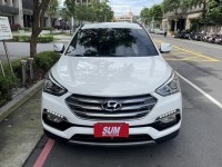 Hyundai  Santa Fe 實價刊登★小改款極美跑少 5+2人座 認證原版件 定速 恆溫 電動椅 多功能影音 | 新北市汽車商業同業公會｜TACA優良車商聯盟｜中古、二手車買車賣車公會認證保固