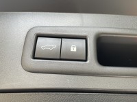 Lexus  UX250h 實價刊登★20年式UX250豪華款 免鑰摸門 跟車 盲點 電尾門 CarPlay | 新北市汽車商業同業公會｜TACA優良車商聯盟｜中古、二手車買車賣車公會認證保固