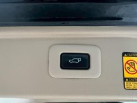 Toyota  ALPHARD 鎵町車業商行 | 新北市汽車商業同業公會｜TACA優良車商聯盟｜中古、二手車買車賣車公會認證保固