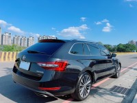 Skoda  Superb ＊L&K 4X4＊2018年_Skoda_Superb_尊榮動力版 加送延保 | 新北市汽車商業同業公會｜TACA優良車商聯盟｜中古、二手車買車賣車公會認證保固