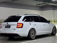 Skoda  Octaiva OCTAVIA COMBI RS版 2.0 | 新北市汽車商業同業公會｜TACA優良車商聯盟｜中古、二手車買車賣車公會認證保固