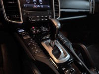 PORSCHE  Cayenne 凱安 小改款 CAYENNE DIESEL柴油 | 新北市汽車商業同業公會｜TACA優良車商聯盟｜中古、二手車買車賣車公會認證保固