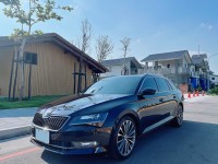 Skoda  Superb ＊L&K 4X4＊2018年_Skoda_Superb_尊榮動力版 加送延保 | 新北市汽車商業同業公會｜TACA優良車商聯盟｜中古、二手車買車賣車公會認證保固