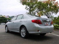 Toyota  Altis 2010年型式E版HID頭燈+精裝 | 新北市汽車商業同業公會｜TACA優良車商聯盟｜中古、二手車買車賣車公會認證保固