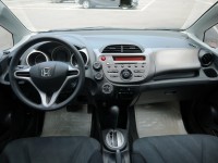 Honda  FIT VTi-S頂級版方向盤換擋撥片 | 新北市汽車商業同業公會｜TACA優良車商聯盟｜中古、二手車買車賣車公會認證保固