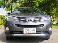 Toyota  RAV4 RAV4  2.0 E-Hi 里程超低婉如新車 | 新北市汽車商業同業公會｜TACA優良車商聯盟｜中古、二手車買車賣車公會認證保固