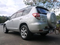 Toyota  RAV4 2011型式  2.4 E版 | 新北市汽車商業同業公會｜TACA優良車商聯盟｜中古、二手車買車賣車公會認證保固