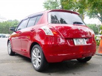 Suzuki  SWIFT 僅跑2萬.耀眼的璀璨紅 | 新北市汽車商業同業公會｜TACA優良車商聯盟｜中古、二手車買車賣車公會認證保固