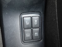 Toyota  Prius C 2019年最省油的油電車  | 新北市汽車商業同業公會｜TACA優良車商聯盟｜中古、二手車買車賣車公會認證保固