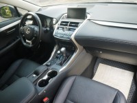 Lexus  NX 2017型式 NX200T | 新北市汽車商業同業公會｜TACA優良車商聯盟｜中古、二手車買車賣車公會認證保固