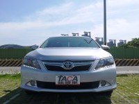 Toyota  Camry 正2014年 2.5L油電Q版最頂級 | 新北市汽車商業同業公會｜TACA優良車商聯盟｜中古、二手車買車賣車公會認證保固