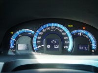 Toyota  Camry 正2014年 2.5L油電Q版最頂級 | 新北市汽車商業同業公會｜TACA優良車商聯盟｜中古、二手車買車賣車公會認證保固