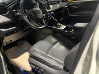Toyota  RAV4 2019年小改新款RAV4旗艦款 | 新北市汽車商業同業公會｜TACA優良車商聯盟｜中古、二手車買車賣車公會認證保固