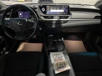 Lexus  ES 2018年新款Lexus ES200旗艦版內外漂亮 | 新北市汽車商業同業公會｜TACA優良車商聯盟｜中古、二手車買車賣車公會認證保固