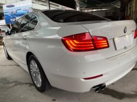 BMW/ 寶馬  5 SERIES  520i 很漂亮520i有電尾門跑少車庫車 | 新北市汽車商業同業公會｜TACA優良車商聯盟｜中古、二手車買車賣車公會認證保固
