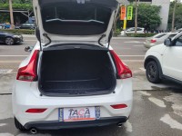 Volvo  V40 Hid頭燈 自動個車 全景天窗 免鑰匙 自動停車 | 新北市汽車商業同業公會｜TACA優良車商聯盟｜中古、二手車買車賣車公會認證保固