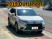 Mitsubishi  Outlander 定速/車道偏移 | 新北市汽車商業同業公會｜TACA優良車商聯盟｜中古、二手車買車賣車公會認證保固