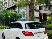 Mercedes-Benz/賓士   B-CLASS  B180 質感歐系代步首選｜車況優質 低里程好車 出售：2017年 BMW B180 1.6 白色款 | 新北市汽車商業同業公會｜TACA優良車商聯盟｜中古、二手車買車賣車公會認證保固