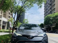 Toyota  C-HR ????????【熱門跨界跑旅登場】 2020年 Toyota C-HR 經典 1.2｜低里程僅跑24,000公里 強勢介入市場的高人氣車款！ | 新北市汽車商業同業公會｜TACA優良車商聯盟｜中古、二手車買車賣車公會認證保固
