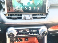 Toyota  RAV4 ???????? 超人氣休旅神車到港！ 2021年 TOYOTA RAV4 旗艦汽油版 | 新北市汽車商業同業公會｜TACA優良車商聯盟｜中古、二手車買車賣車公會認證保固