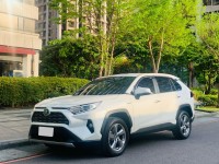 Toyota  RAV4 202豐田RAV4油電旗艦版 | 新北市汽車商業同業公會｜TACA優良車商聯盟｜中古、二手車買車賣車公會認證保固