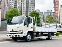 Hino  300 《14呎+雙折雙芯升降尾門》2022 HINO 300 14呎超長軸 只跑3萬 原廠保養 車況超讚 貨車 商用車 日野 | 新北市汽車商業同業公會｜TACA優良車商聯盟｜中古、二手車買車賣車公會認證保固