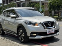 Nissan  Kicks 金鑽店~超時尚 大小空間剛剛好的小休旅 家庭用車來囉！2022年式 Kicks 1.5 智行旗艦版 里程保證只跑9千多公里！ | 新北市汽車商業同業公會｜TACA優良車商聯盟｜中古、二手車買車賣車公會認證保固