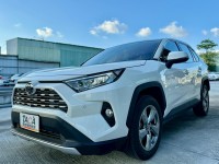 Toyota  RAV4 2020年領牌 TOYOTA RAV4 白色 2.0L 旗艦版 | 新北市汽車商業同業公會｜TACA優良車商聯盟｜中古、二手車買車賣車公會認證保固