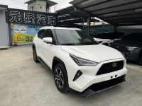 Toyota  Yaris 2024 Toyota Yaris Cross 電動尾門-LED大燈-原價82萬 | 新北市汽車商業同業公會｜TACA優良車商聯盟｜中古、二手車買車賣車公會認證保固