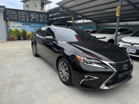 Lexus  ES  2015 Lexus ES300H (黑) 2.5 | 新北市汽車商業同業公會｜TACA優良車商聯盟｜中古、二手車買車賣車公會認證保固