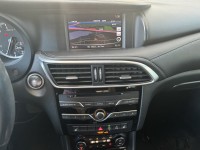 Infiniti  Q30 20 17年 Infiniti Q30 跨界小跑旅 全景天窗 風尚版 | 新北市汽車商業同業公會｜TACA優良車商聯盟｜中古、二手車買車賣車公會認證保固