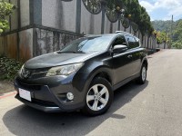 Toyota  RAV4 【天窗、雙色內裝、電椅、導航、行李架】 | 新北市汽車商業同業公會｜TACA優良車商聯盟｜中古、二手車買車賣車公會認證保固