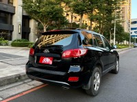 Hyundai  Santa Fe 認證車 / 五大保固 / 全額貸 / 實車實價 | 新北市汽車商業同業公會｜TACA優良車商聯盟｜中古、二手車買車賣車公會認證保固