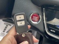 Honda  HR-V 頂規S版//衛星導航//行車紀錄器// I-KEY//摸門.免鑰匙系統//定速 | 新北市汽車商業同業公會｜TACA優良車商聯盟｜中古、二手車買車賣車公會認證保固