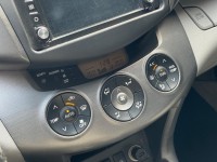 Toyota  RAV4 3代進口.天窗型.車況好.影音特仕.雙區恆溫// 裕昌汽車UCcar | 新北市汽車商業同業公會｜TACA優良車商聯盟｜中古、二手車買車賣車公會認證保固