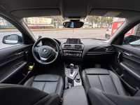 BMW/ 寶馬  1 SERIES  120i 總代理跑8萬 免鑰匙、怠速熄火、雙前電動記憶座椅、定速、倒車顯影、失壓續跑胎 | 新北市汽車商業同業公會｜TACA優良車商聯盟｜中古、二手車買車賣車公會認證保固