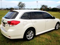 Subaru  Legacy {原鈑件 一年跑1萬}13年LEGACY2.0白~豐隆嚴選0頭款低月付專案 | 新北市汽車商業同業公會｜TACA優良車商聯盟｜中古、二手車買車賣車公會認證保固