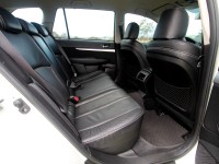 Subaru  Legacy {原鈑件 一年跑1萬}13年LEGACY2.0白~豐隆嚴選0頭款低月付專案 | 新北市汽車商業同業公會｜TACA優良車商聯盟｜中古、二手車買車賣車公會認證保固